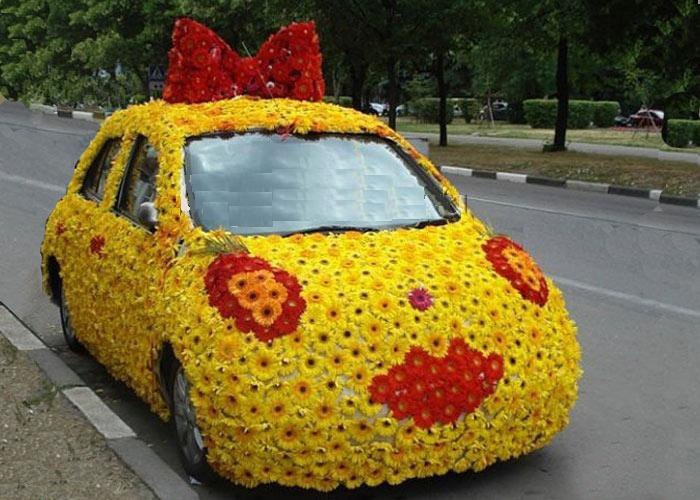 авто с цветами 
