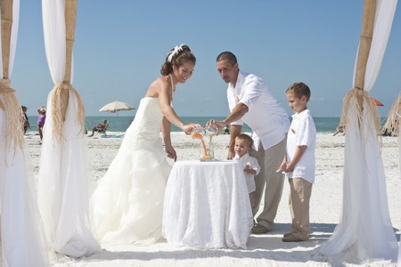 Песочная свадьба у жениха и невесты