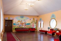 Удобные диванчики для гостей во дворце бракосочетания №5 Загс Измайловский Кремль
