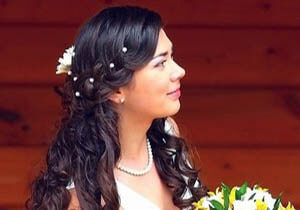 легкая коса с локонами на свадьбу