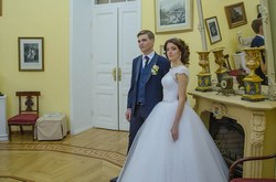Молодожены на свадебной эксурсии в Одинцово